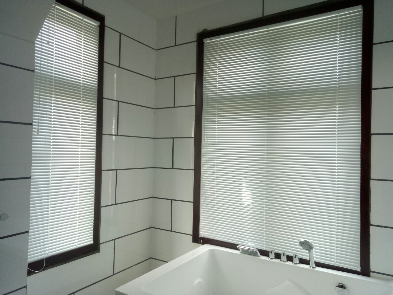 Rèm sáo nhôm cao cấp lắp văn phòng chống nắng hiệu quả