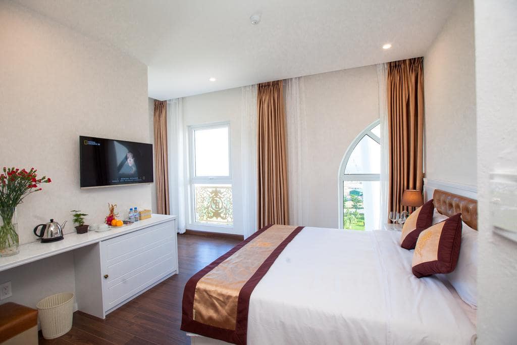 mẫu rèm cửa cửa ban công tăng thẩm mỹ không gian