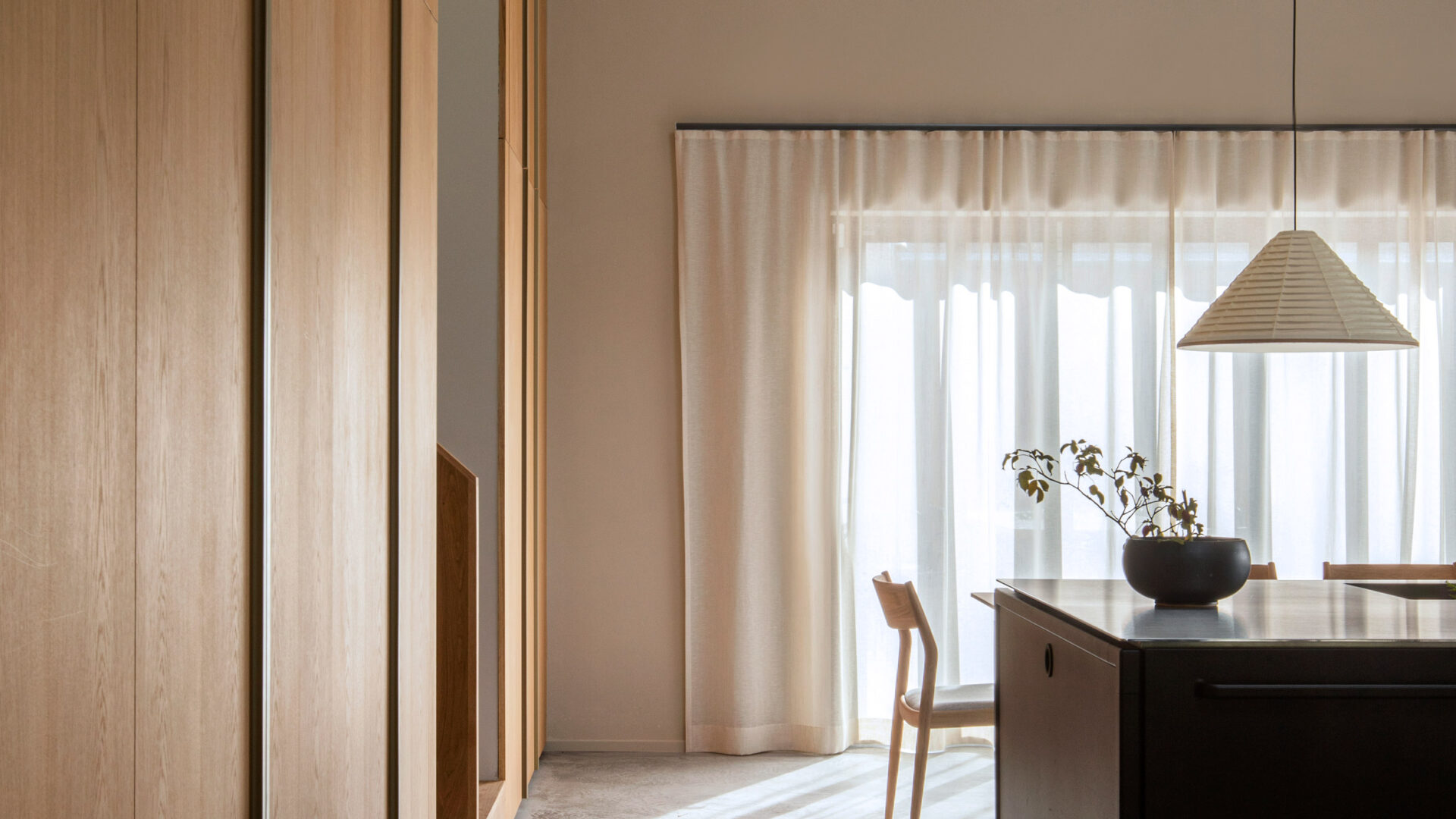 mẫu rèm cửa phong cách nhật bản tối giản thanh lịch