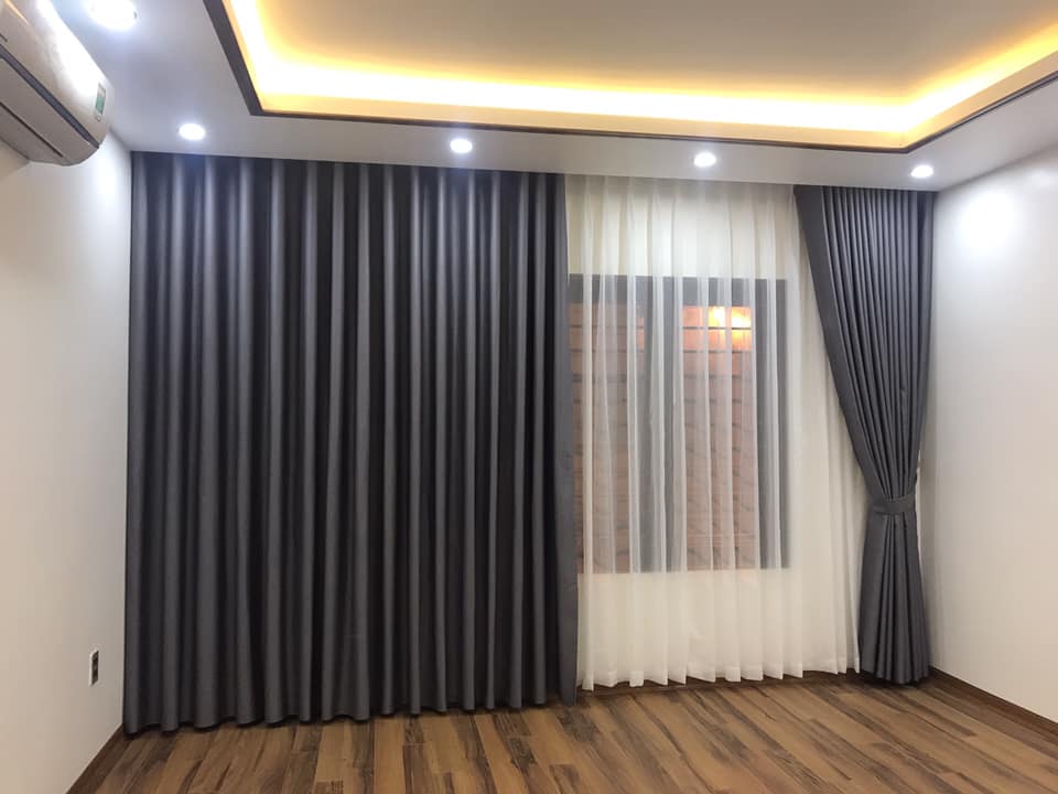 rèm cửa phối màu tinh tế tông trung tính hiện đại