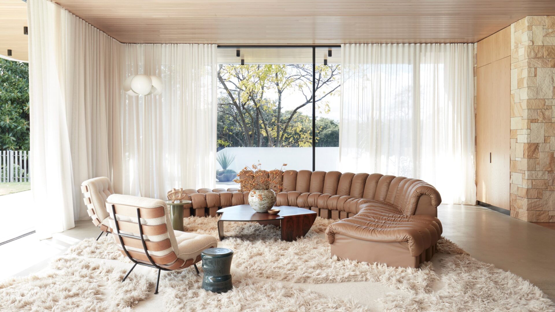 rèm cửa phong cách luxury vải dày sang trọng cho biệt thự