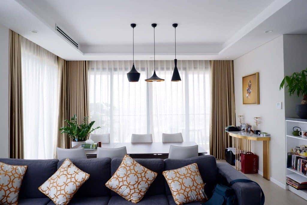 rèm cửa villa nghỉ dưỡng mềm mại gần gũi thiên nhiên