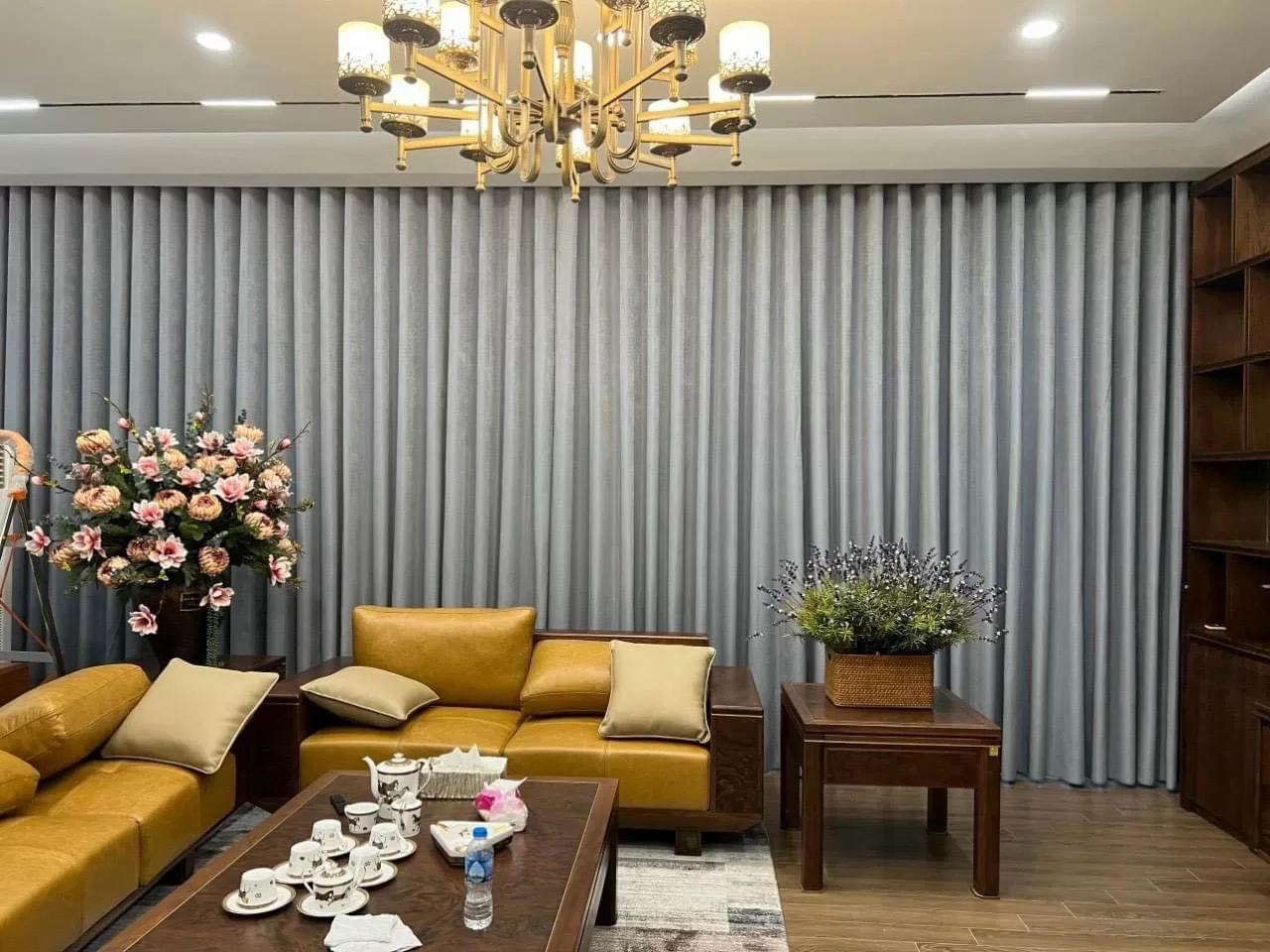 thi công rèm cửa màu xám cao cấp phong cách hiện đại