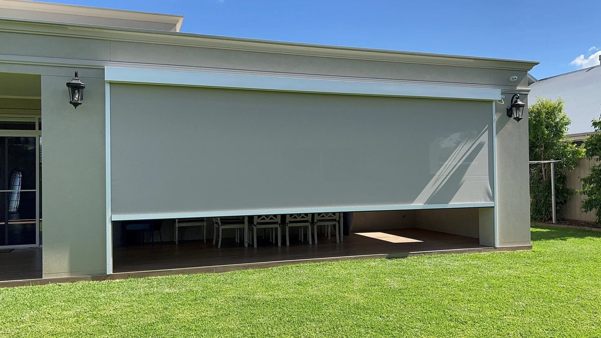 kiểm tra lỗi rèm zipper không lên xuống được tại công trình