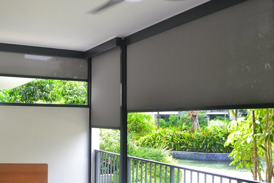 rèm cuốn zipper TP.HCM cho quán cafe ngoài trời