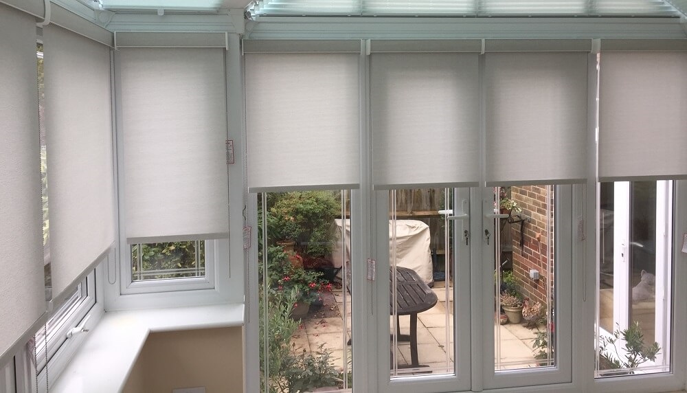 vải chuyên dụng rèm zipscreen cao cấp chống nắng ngoài trời