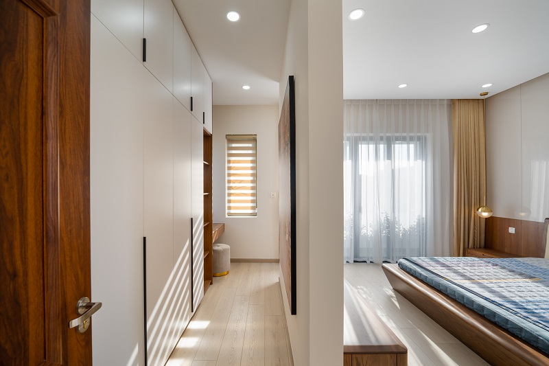 lắp rèm phòng ngủ có cần khoan tường không giải pháp dán tường an toàn