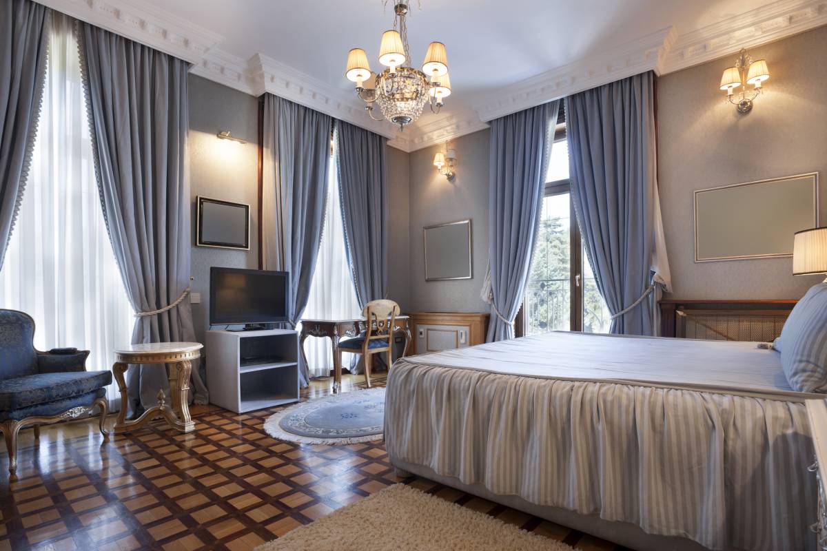 lắp rèm phòng ngủ có cần khoan tường không hướng dẫn thi công thực tế