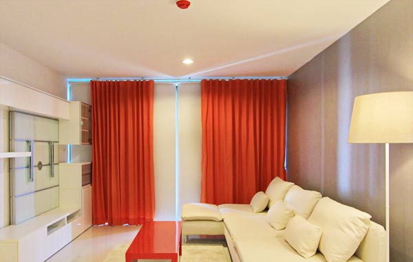 Rèm cửa cho người mệnh hỏa màu đỏ sang trọng hợp phong thủy phòng khách