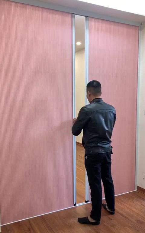 rèm ngăn phòng tạo sự riêng tư cho phòng ngủ