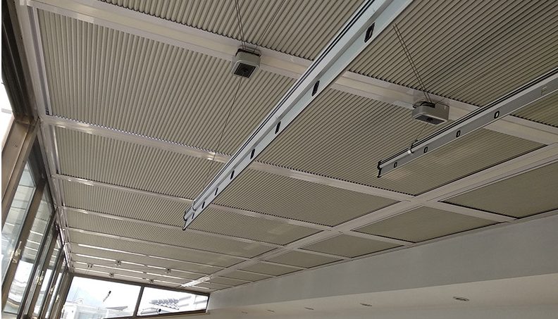 Rèm giếng trời tự động công trình mái kính quy mô lớn